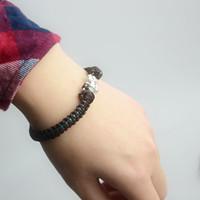DIY Male Jewelry on Making Cool Guy Bracelet with String