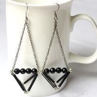 Make Triangle Dangle Earring with Black Beads Instruction with Picture