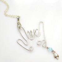 Free Tutorial on Wire Wrapping a Romantic Gesture Pendant