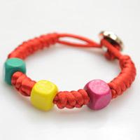 Make an Easy Friendship Bracelet with Chinese Snake Knot Technique