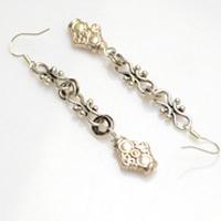 How to Make Dangle Earrings with Chains of Flower Pattern