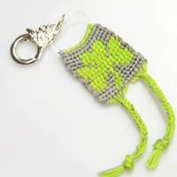 How to Make a Braided Keychain in Lucky Clover Leaf Pattern