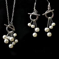 Simple OL Pattern on How to Make Your Own Silver Jewelry with Ivory Pearls