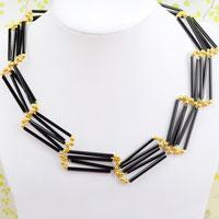 How to Make Ladder Shaped Black Glass Bead Necklace Patterns with Round Gold Beads
