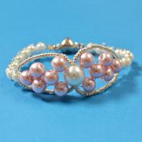 How to Make a Charm Pink Pearl Beaded Bracelet Step by Step