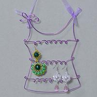 How to Make Purple Aluminum Wire Earring Holders at Home
