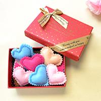 Free Instructions on Making Easy Colorful Felt Paper Heart Ornament as Mother's Day Gift 