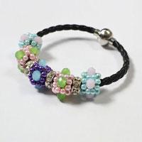 How to Make Gorgeous Flower Pearl Bracelet with Glass Beads