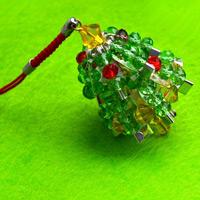 How to make beaded jewelry with common household stuff