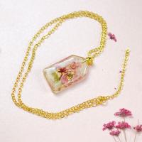 PandaHall Idea On Dried Flower Necklace Made Of Resin
