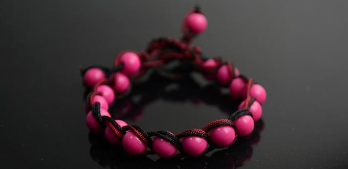 Best Friend Bracelet Ideas on Weaving a Thread and Bead Friendship Bracelet