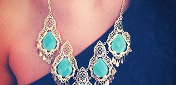How to Choose the Right Necklace for Different Necklines