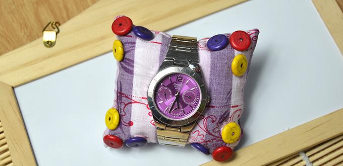 How to Make a Colorful Watch Pillow with Turquoise Beads
