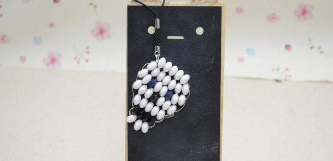 DIY A Skull Phone Charm with White and Black Acrylic Beads