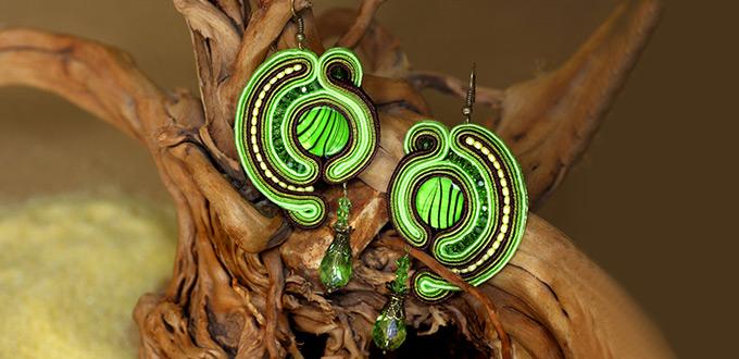 New Design on Making Soutache Bead Embroidery Earrings with Nylon Threads and Green Beads 