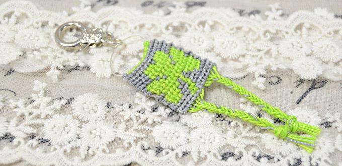How to Make a Braided Keychain in Lucky Clover Leaf Pattern