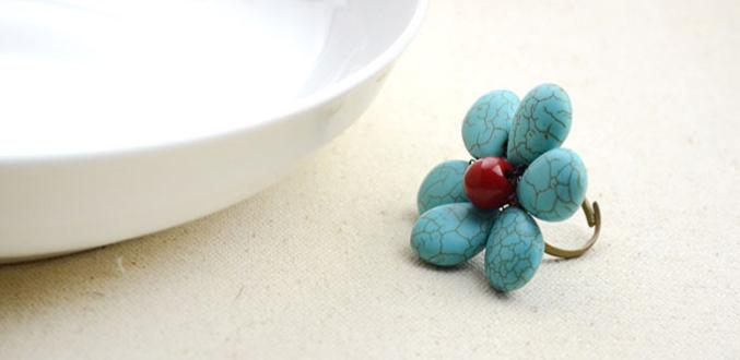 Easy Craft Design – How to Make a Turquoise Beaded Flower Ring for Summer in 10 Minutes