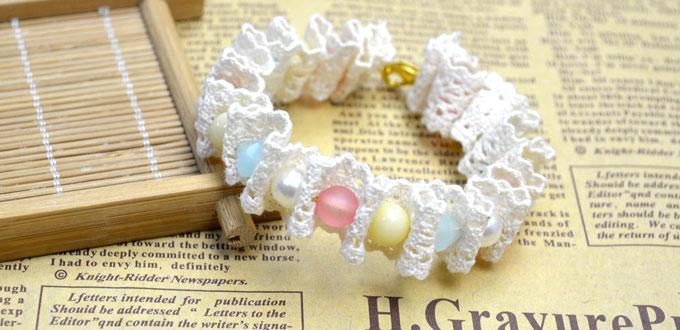Free Tutorial on Making a Lace Bracelet with Colorful Beads