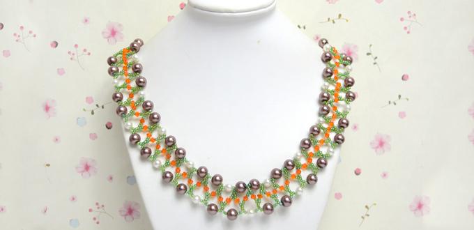 Free Pattern on Beading a Wedding Pearl Necklace with Crystal beads and Seed Beads