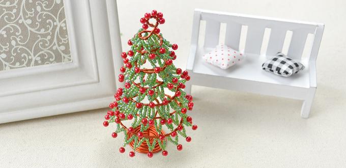 DIY Wire Christmas Tree with Nail Polish and Beads 
