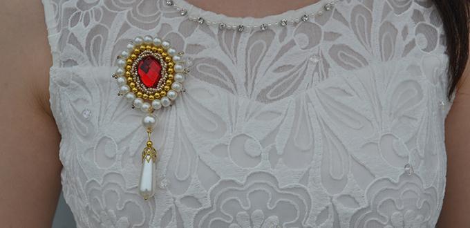 How to Make a Round Beaded Brooch with a Pearl Drop Bead Pendant