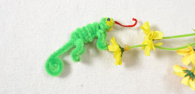 Easy Craft for Children-Tutorial on How to Make a Small Lizard Toy