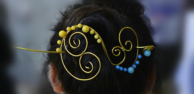 How to Make a Vintage Gold Wire Wrapped Hairpin with Beads Decorated 