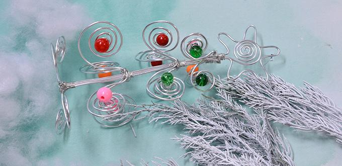 DIY Desk Decor - How to Wrap an Ornament Tree with Wire and Beads 