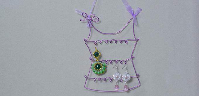 How to Make Purple Aluminum Wire Earring Holders at Home