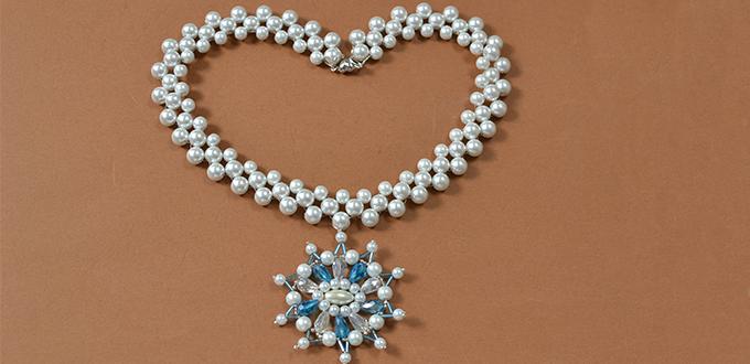 Detailed Steps on Making a Blue and White Snowflake Large Pendent Necklace for Wedding 