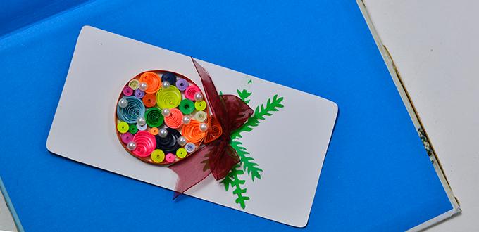Instructions on How to Make the Colorful Quilling Paper Ball Ornament Gift Card 