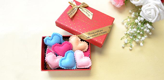 Free Instructions on Making Easy Colorful Felt Paper Heart Ornament as Mother's Day Gift 
