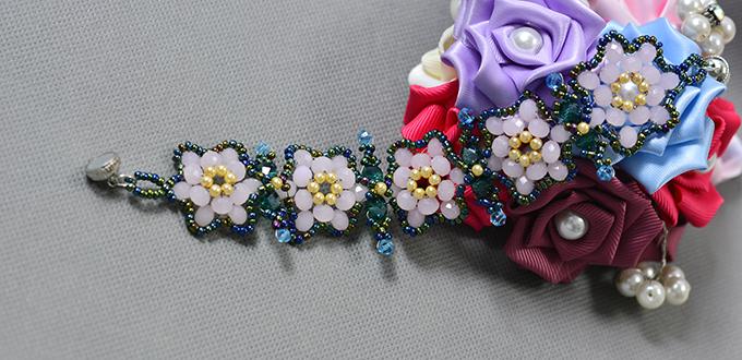 Pandahall Tutorial on How to Make a Rose Flower Glass Bead Bracelet at Home
