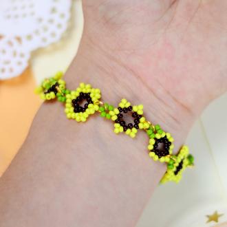 PandaHall Tutorial on Sunflower Shape Beaded Bracelet