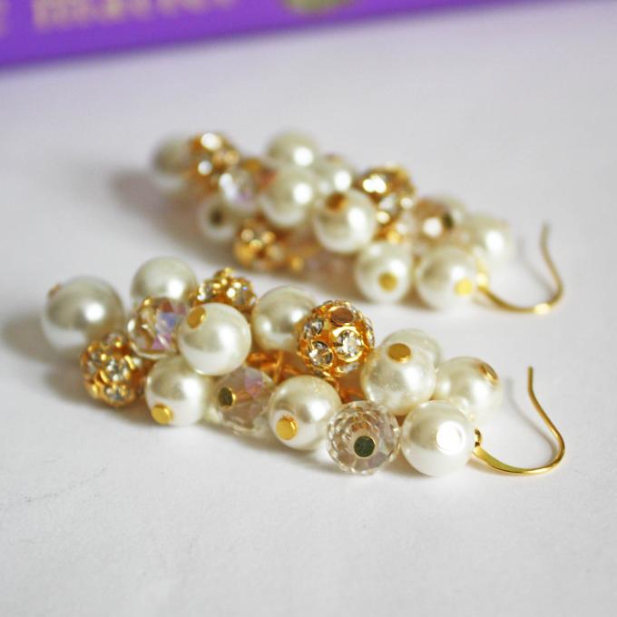 Noble Pearl Earrings