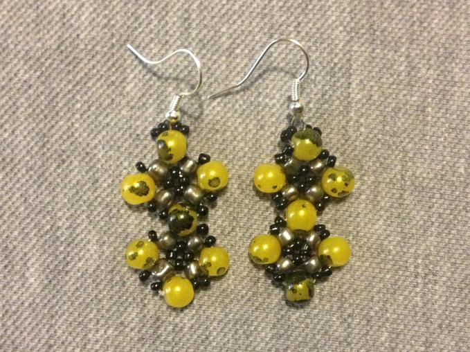 bead earrings 