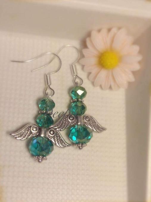 Angel wings bead earrings 