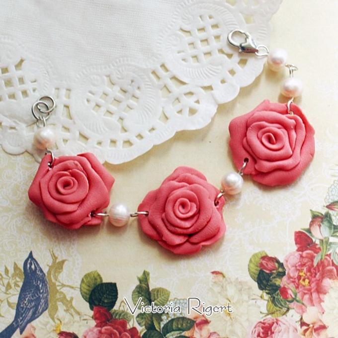 Pearl Beads with Rose 