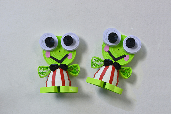 final look of the quilling paper frog craft for kids