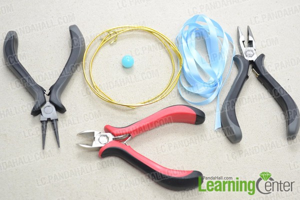 Materials and tools for the wire wrapped necklace idea
