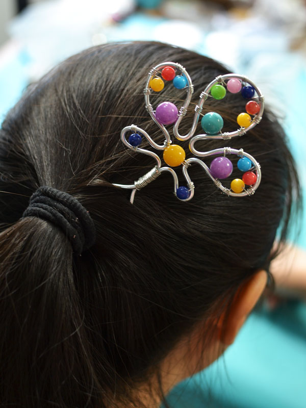 final look of the wire wrapped hair pin with colorful jade beads