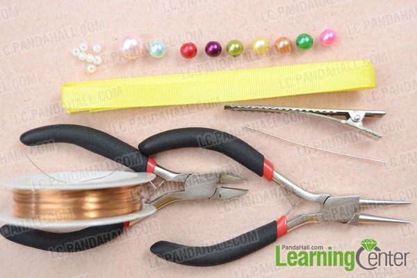 Materials on how to make hair clips with ribbon