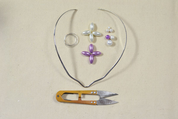 materials needed in DIY the orchid flower necklace