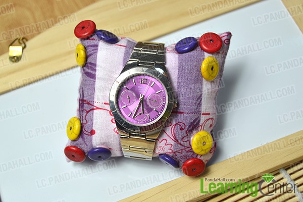 finished colorful watch pillow