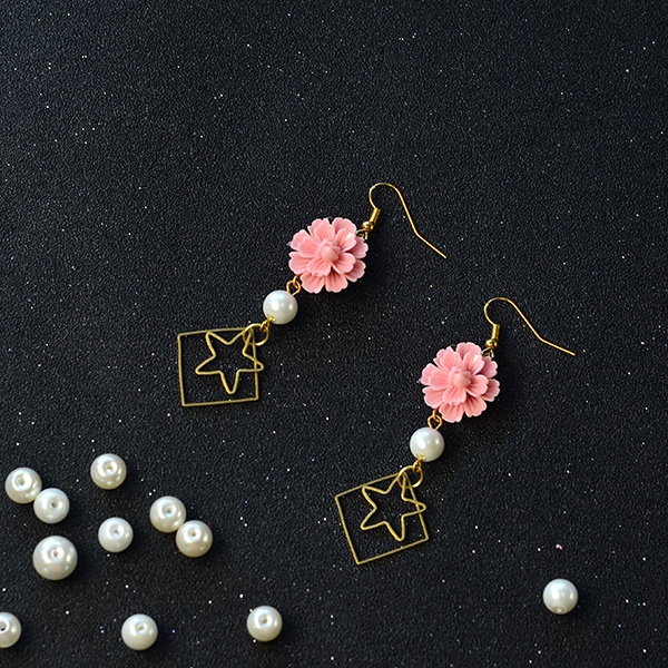 Make another one same earring in the same ways: