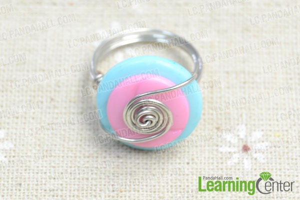 the finished wire wrapped button ring