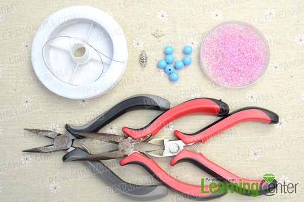 materials needed in making linked hearts bracelet