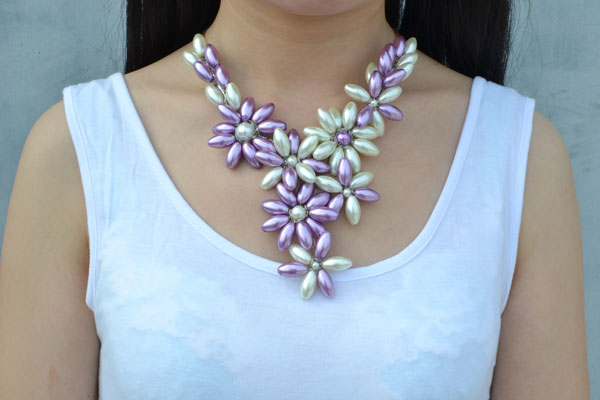 final look of the orchid flower necklace
