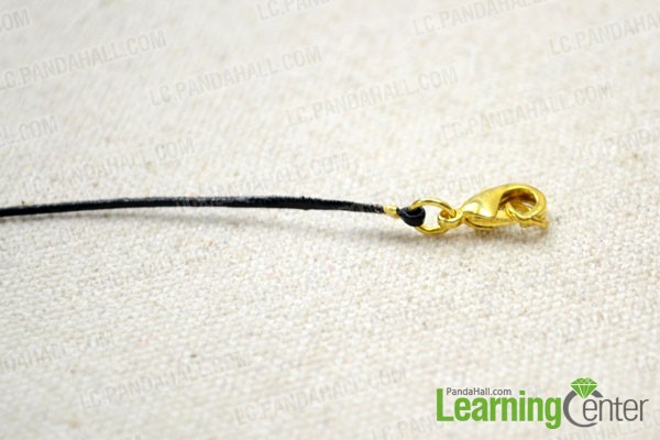 connect the clasp with leather cord