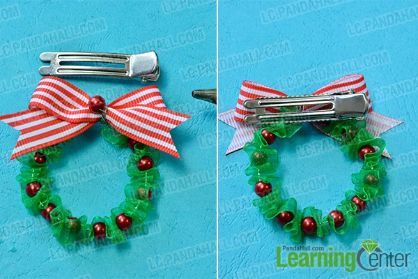Make the Christmas wreath hair clip